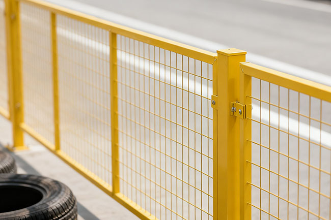 车间隔离网多少钱一平米？河北犇顶直供价 + 精准报价获取方式(图2)